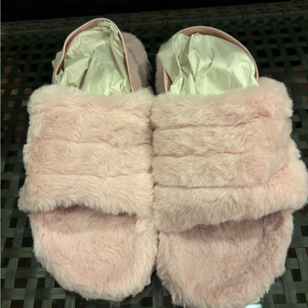 Pink Furry Slippers/NWOT